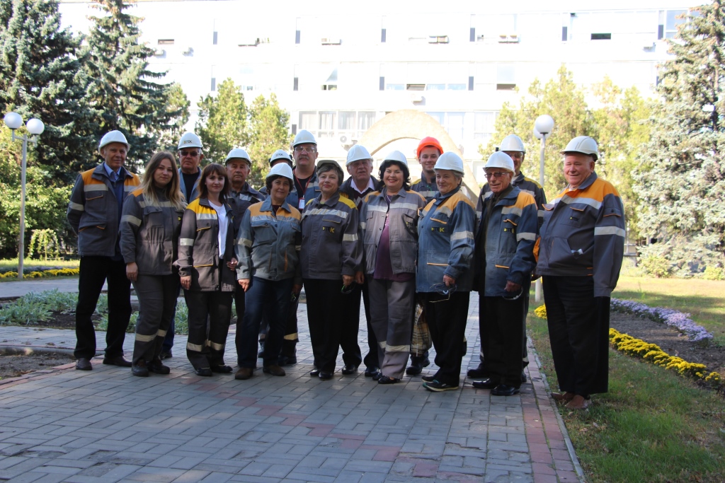 Спасибо за опыт: на ДТЭК Запорожской ТЭС молодые энергетики встретились с ветеранами