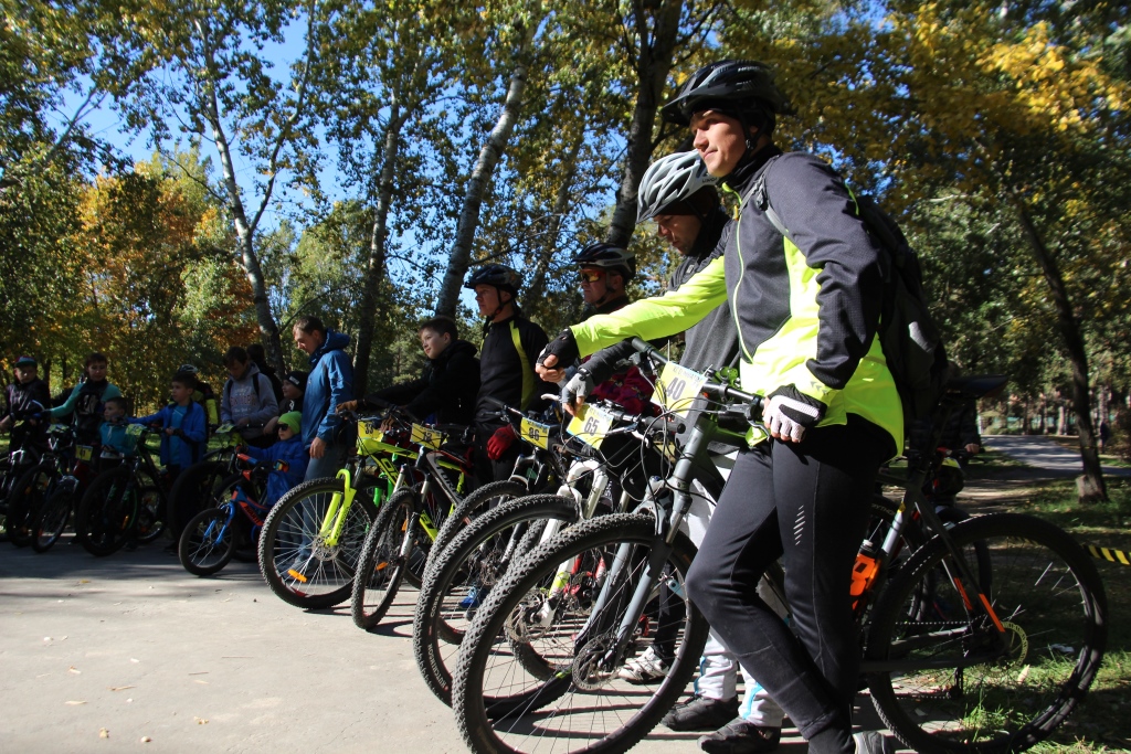 Велострасти: благодаря гранту ДТЭК в Энергодаре открылась новая велотрасса