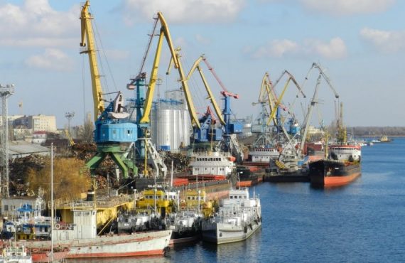 Послуги портів Миколаєва та Херсона назвали найдорожчими в світі