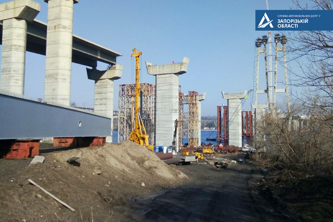 В Запорожье одновременно ведутся работы на строительстве восьми мостов
