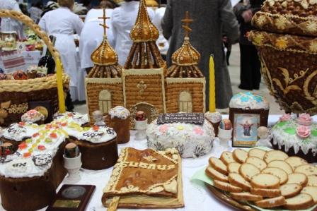 В Донецке определили лучших пекарей пасхальных куличей Украины