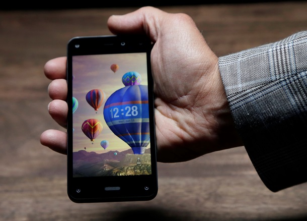 Amazon представила уникальный смартфон с 3D-дисплеем
