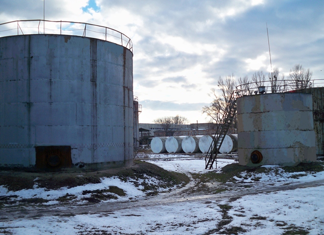 «Параллель» приступила к хранению топлива на нефтебазе в Славянске