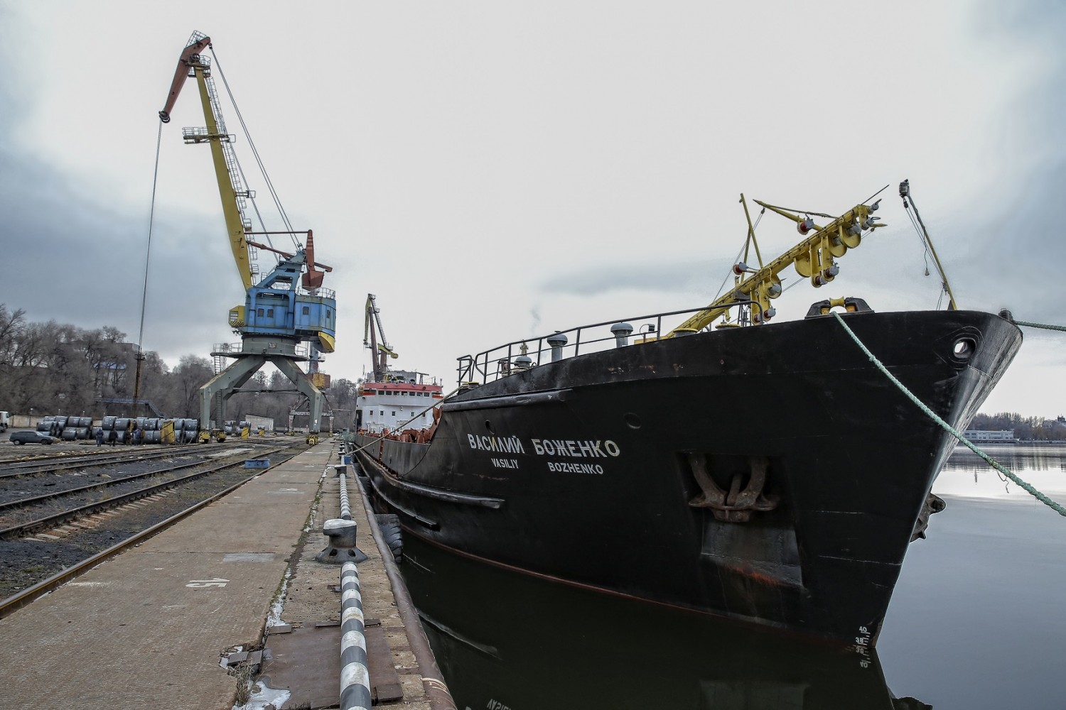 В 2016 году ПАО «Запорожсталь» отгрузил более 540 тыс. тонн металлопродукции водным транспортом