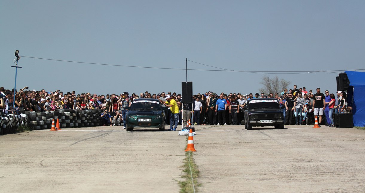 Drag Racing у Маріуполі пройшов за підтримки «Паралелі»