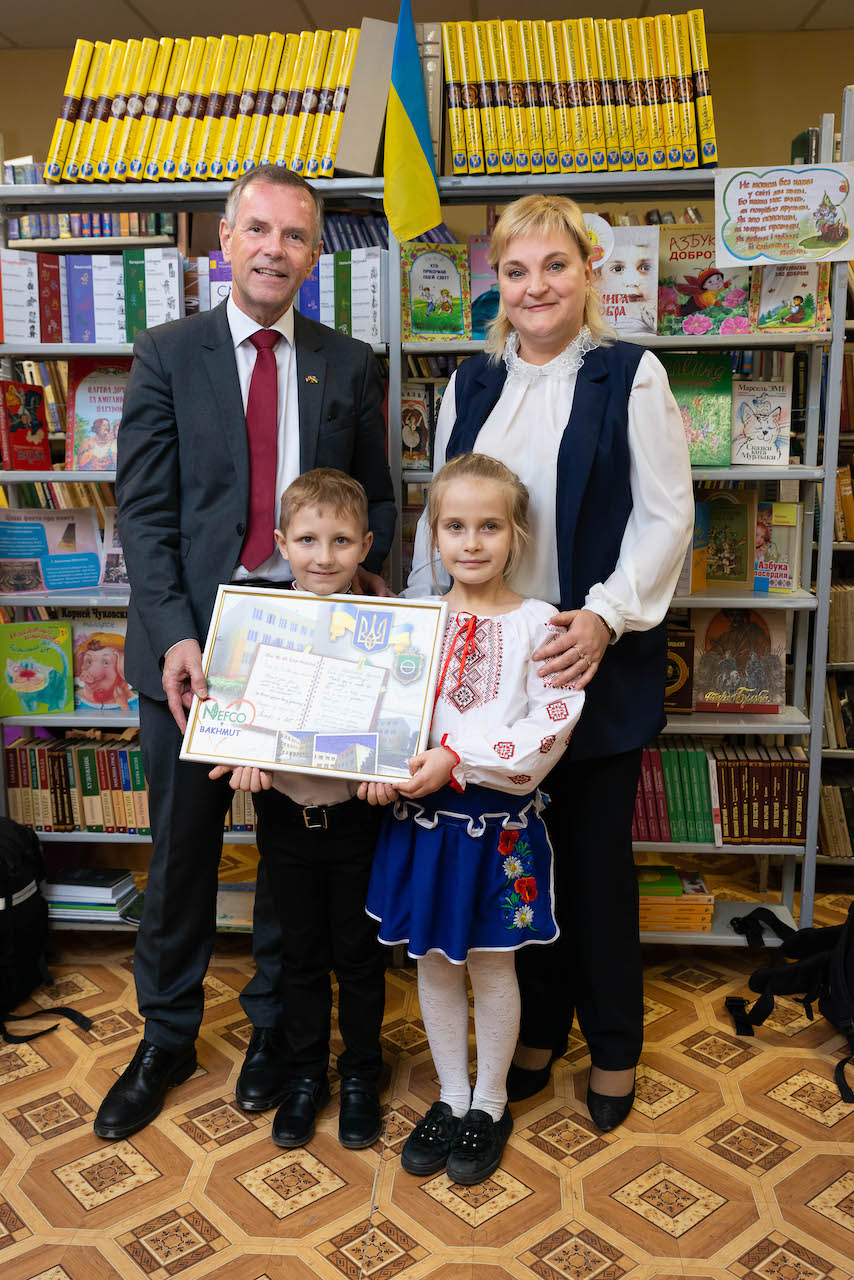 Школа на Сході України знову відчиняє свої двері після енергоефективної модернізації