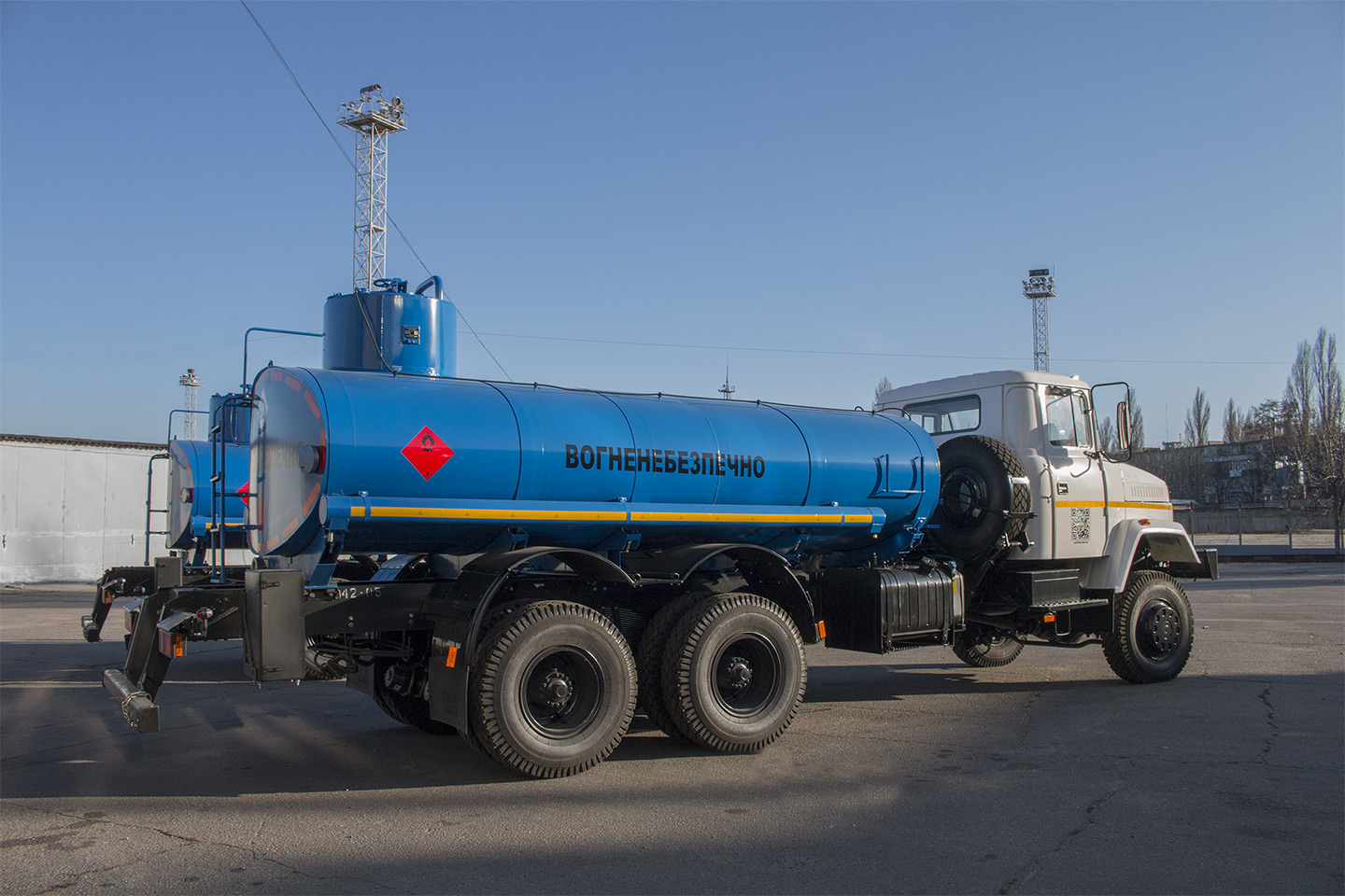 На базі КрАЗ-63221 – нафтогазопромислові АЦ для Укрнафти
